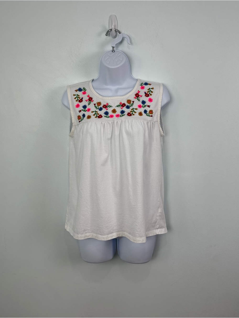 J. Crew Size Small White Cotton Sleeveless Embroidered Neck Top